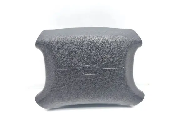 Mitsubishi Montero Steering wheel airbag