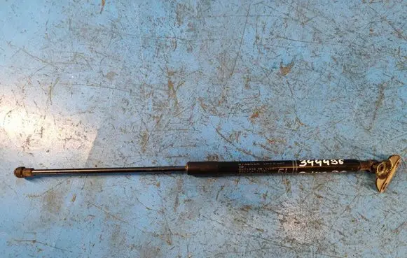 Toyota Prius (XW30) Shock absorber/damper mounting bracket 689500W532