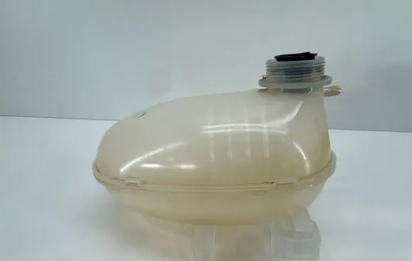 Ford Kuga II Coolant expansion tank/reservoir GV618A080AD