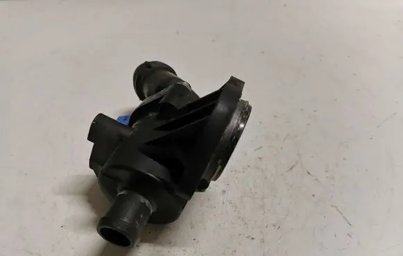 Audi A6 S6 C6 4F Engine coolant pipe/hose