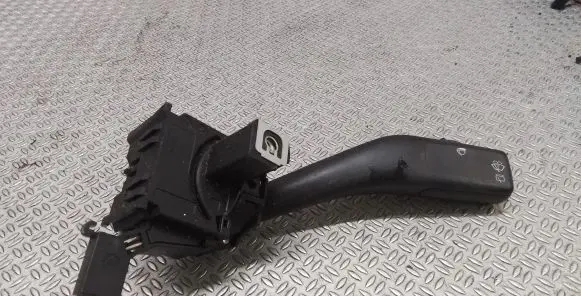 Volkswagen Caddy Wiper control stalk 1K0953519