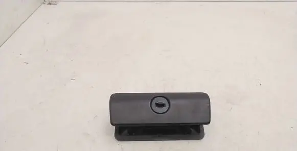 BMW 5 E39 Glove box handle