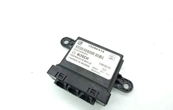 Opel Zafira B Parking PDC control unit/module 13286414