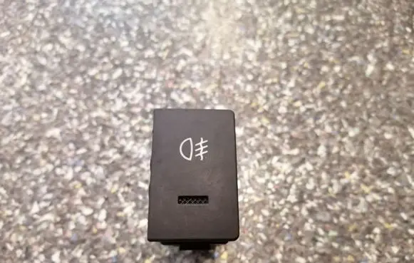 Hyundai Matrix Fog light switch 9374017000
