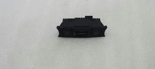 Volkswagen Touareg I Switch for retractable tow bar 7L6927225