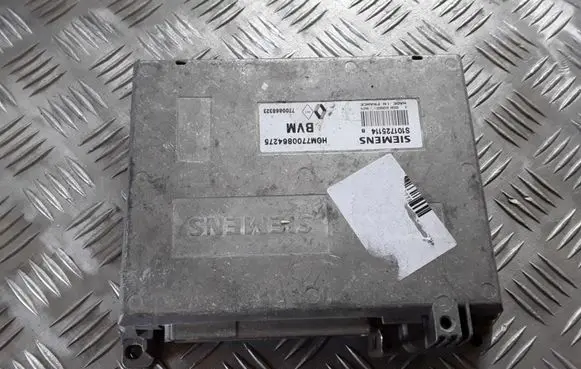 Renault Laguna I Engine control unit/module S101725114 HOM7700864275 7700868323