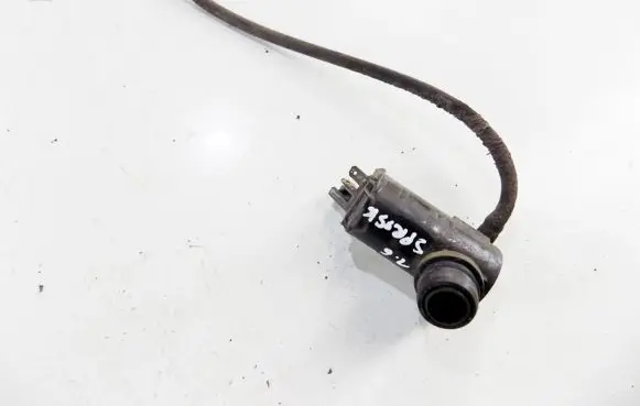 Mitsubishi Lancer Windscreen/windshield washer pump