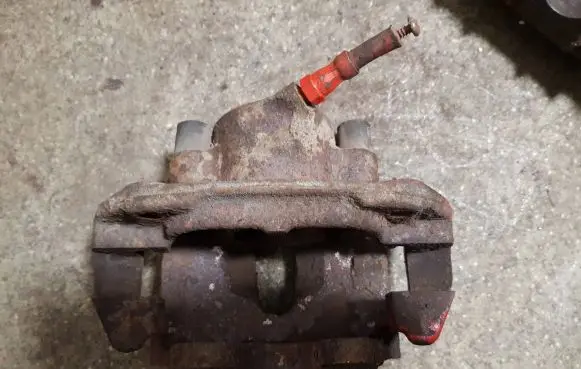 BMW 5 E34 Front brake caliper 5111157502