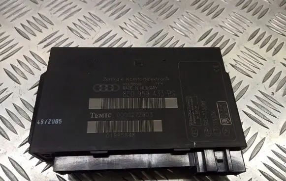 Audi A4 S4 B6 8E 8H Voice control module 8E0959433BS