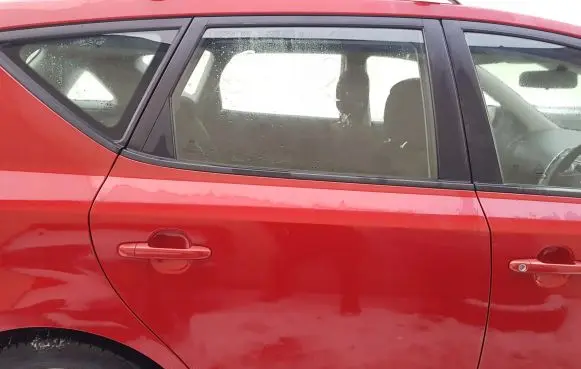 KIA Ceed Rear door