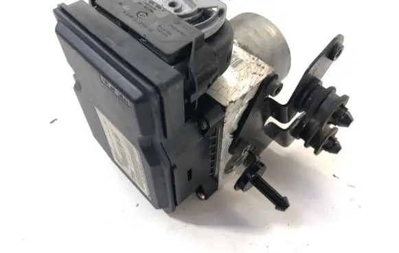 Volkswagen PASSAT B7 ABS Pump 3AA614109AC 54085622R
