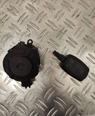 Volvo V50 Ignition lock 30737155 044520679