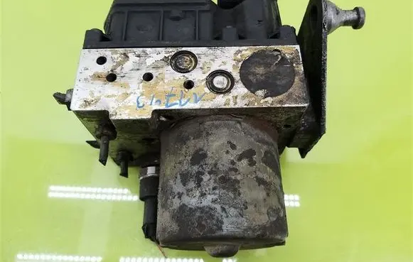Mercedes-Benz Sprinter W901 W902 W903 W904 ABS Pump 0265225224