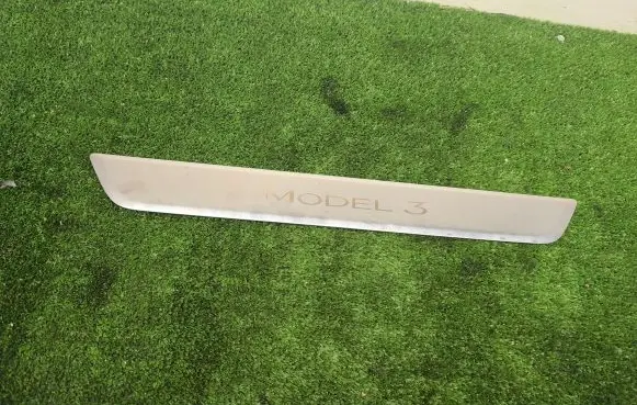 Tesla Model 3 Front sill trim cover 150476300A