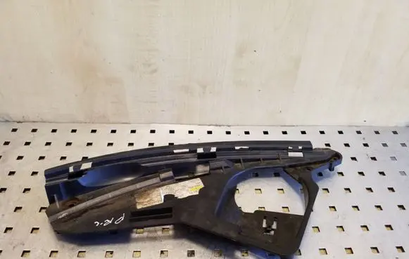 Volvo XC60 Headlight/headlamp mounting bracket 30763433