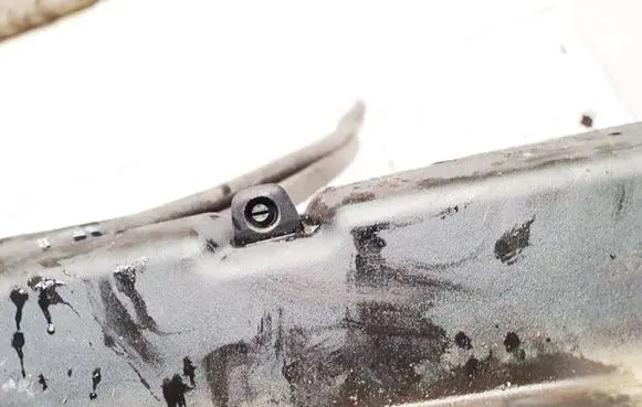 Honda CR-V Windshield washer spray nozzle 