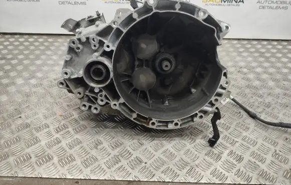 Ford Focus Manual 5 speed gearbox KX6R7002ZCA TIGB1