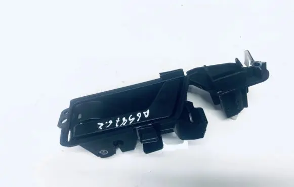 Subaru Outback Rear door interior handle s73508810