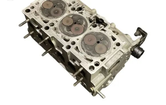 Volkswagen Polo III 6N 6N2 6NF Engine head 045103373C 14TDI