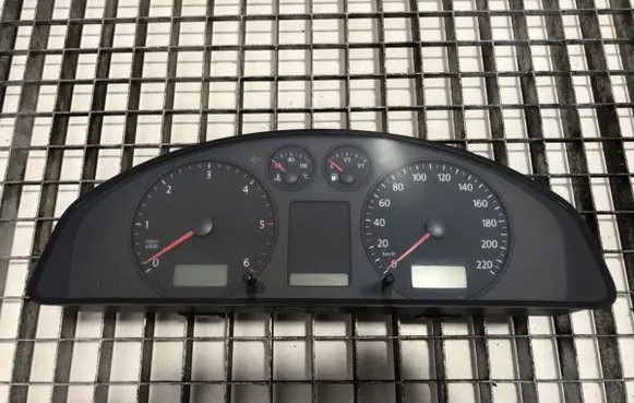 Volkswagen Transporter - Caravelle T5 Speedometer (instrument cluster)