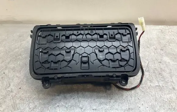 BMW 5 F10 F11 Cup holder front 9241714