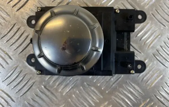 BMW 5 E60 E61 Head unit multimedia control 6944884