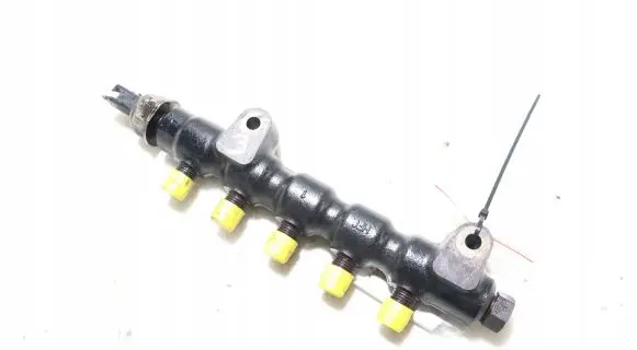 Volvo S40 Fuel main line pipe