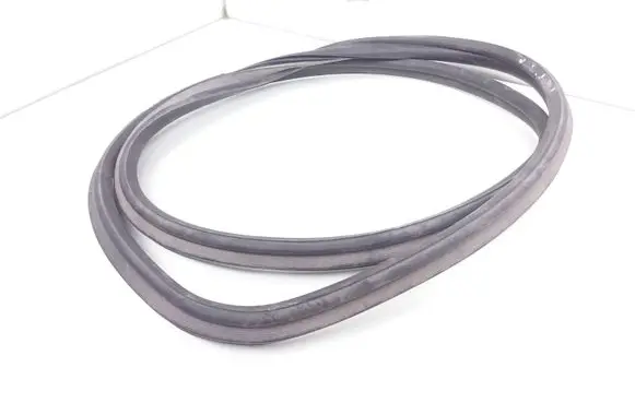 Peugeot 407 Rubber seal loading door window/glass 