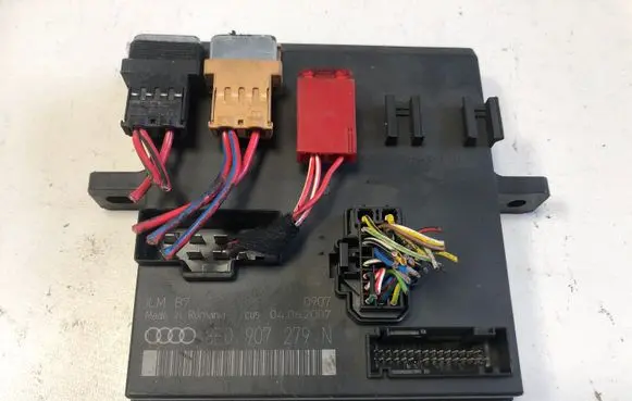 Audi A4 S4 B7 8E 8H Other control units/modules 8E0907279N