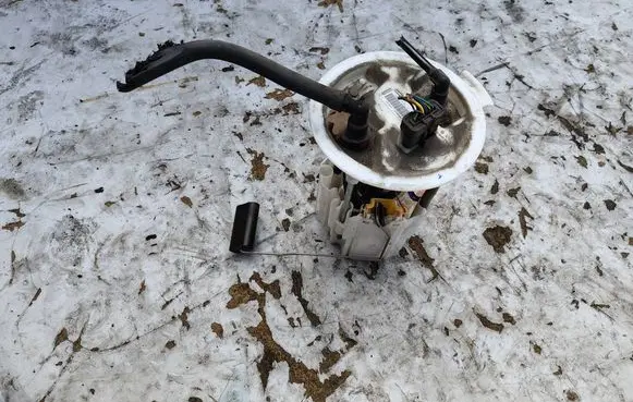 Volvo V40 In-tank fuel pump 31321153