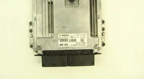 KIA Ceed Engine control unit/module 0281032871 391402A880