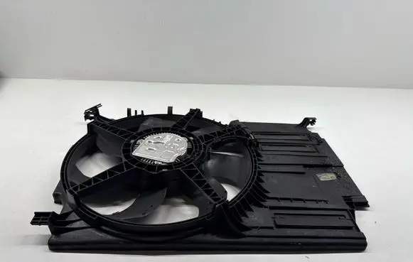 Mini One - Cooper F56 F55 Radiator cooling fan shroud 22828110