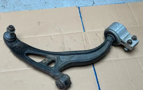 Ford Explorer Front lower control arm/wishbone GB533A052