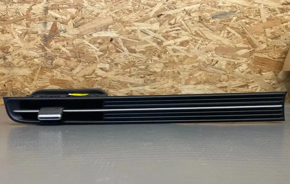Hyundai Ioniq 5 Dash center air vent grill 97490Gl900