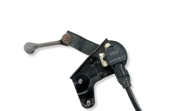 Subaru Outback (BS) Headlight/headlamp level sensor 7D2622