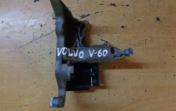 Volvo V60 Engine mounting bracket AV6Q9B470BB