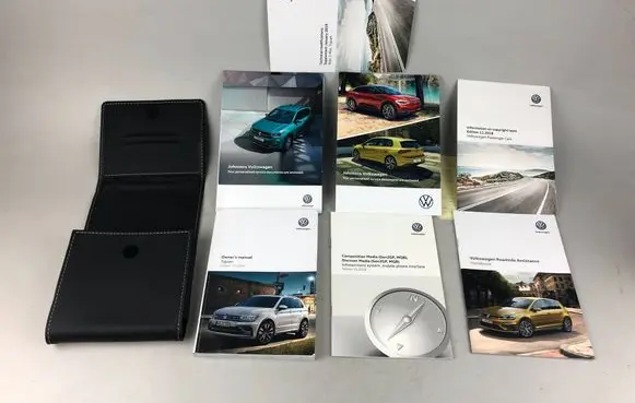 Volkswagen Tiguan Owners service history hand book 760012007A 5NA012720AG