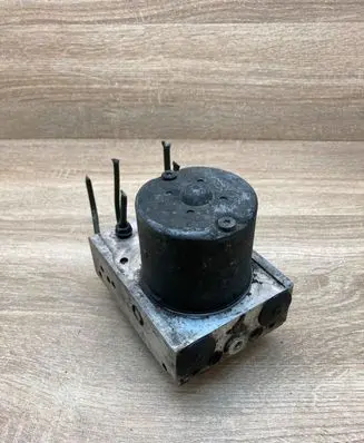 BMW 5 E39 ABS Pump 6750383 0265223001