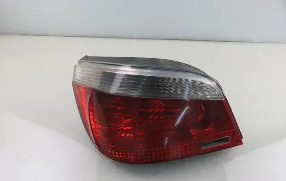 BMW 5 E60 E61 Rear/tail lights 6910767