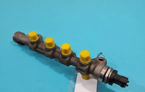 Opel Astra J Fuel main line pipe 0445214221 IMPRK1463757