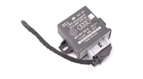 Audi TT TTS Mk2 Light module LCM 8P0907357H 5LA008379