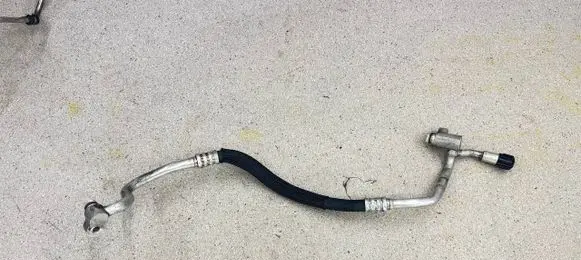 BMW M6 Air conditioning (A/C) pipe/hose 9218930 6539218930