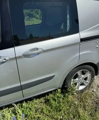 Ford Transit Courier Rear door