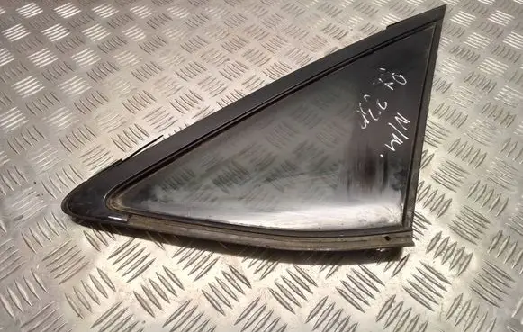 Rear vent window glass