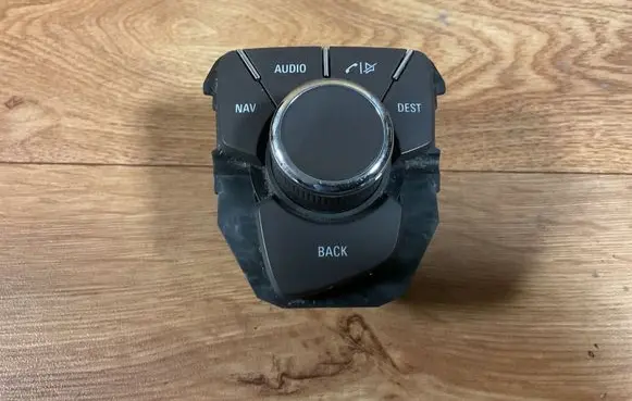 Opel Insignia A Multifunctional control switch/knob 13310071 2040
