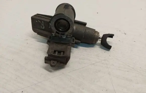 Ford Galaxy Ignition lock P012106