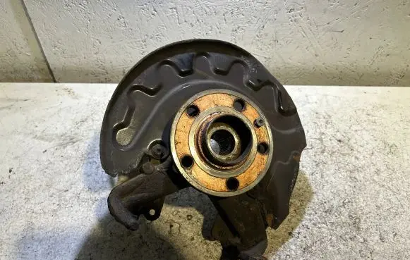Skoda Fabia Mk3 (NJ) Front wheel hub