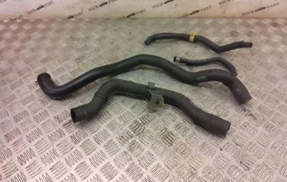 Mazda CX-3 Engine coolant pipe/hose