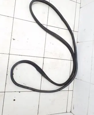 Mercedes-Benz R W251 Front door rubber seal A2516900076