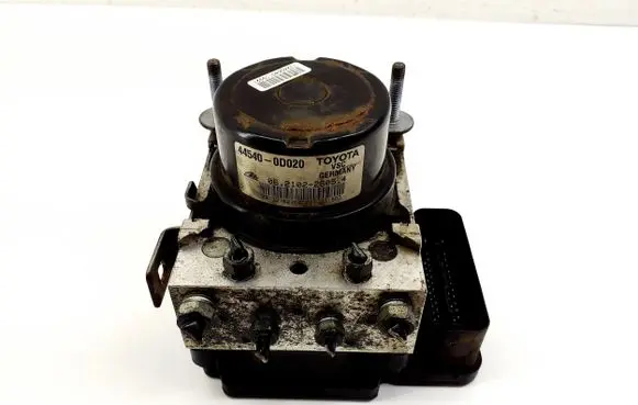 Toyota Yaris ABS Pump 445400D020 895410D100